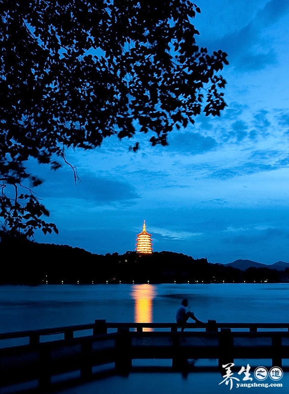 西湖十景之雷峰夕照 日夜锋芒不灭的奇观(12)