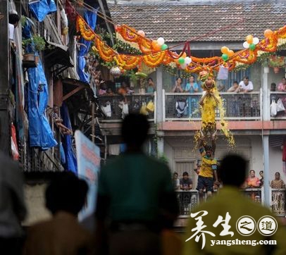 不分地域时间 全球印度人庆祝黑天圣诞节(24)