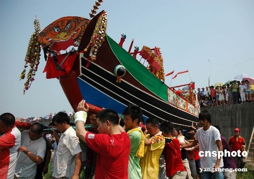 大暑节气有什么民俗活动？浙江人民送大暑船