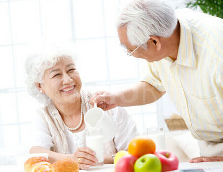 夏季祛斑 中老年人夏季美白方法