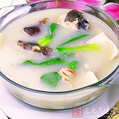 鱼头豆腐汤