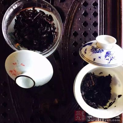 忌晨间饮浓茶