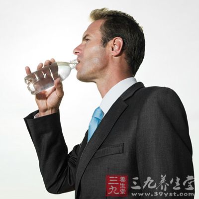 男性需要的营养素——水