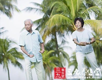 运作要诀：动中求静、抱圆守一，顺中用逆、逆中行顺