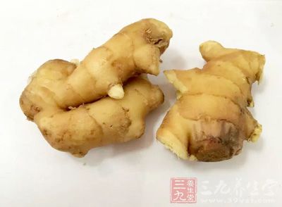 不妨撒入不去皮的生姜