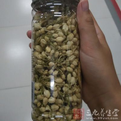 茉莉花作为花茶泡水饮用，可以起到抑制细菌的作用